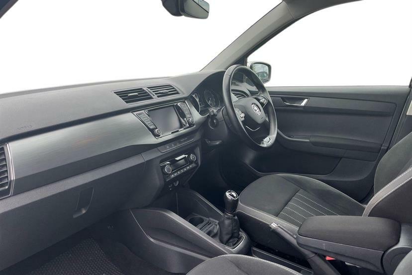Skoda Fabia 1.0 Tsi Se L GD21RXH Silver #2