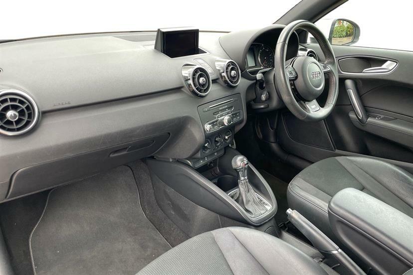 Audi A1 1.4 Tfsi S Line Nav S Tronic EJ18WPV White #2