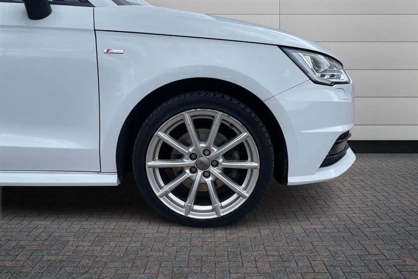 Audi A1 1.4 Tfsi S Line Nav S Tronic EJ18WPV White #5