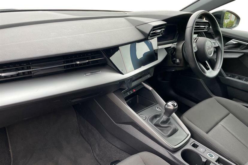 Audi A3 30 Tfsi Technik EY22ZBW Black #2