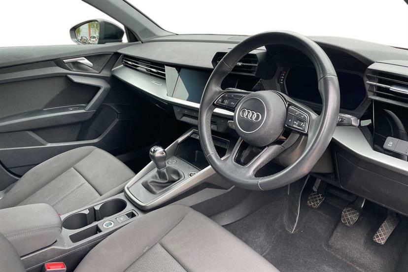 Audi A3 30 Tfsi Technik EY22ZBW Black #6
