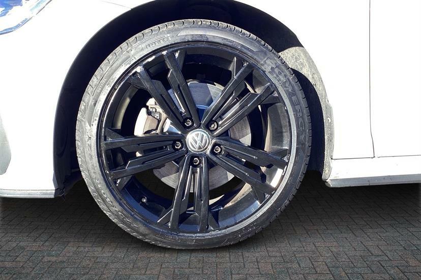 Volkswagen Golf 2.0 Tdi 184 Gtd Dsg EY18GKA White #5