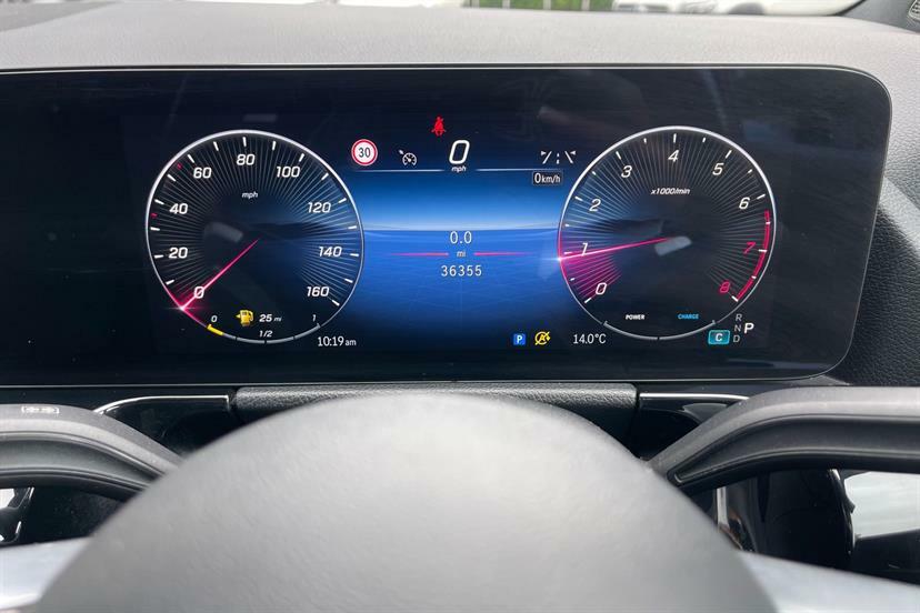 Mercedes-Benz B Class B200 Amg Line Executive KJ23HHN White #6