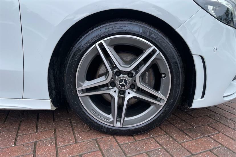 Mercedes-Benz B Class B200 Amg Line Executive KJ23HHN White #4