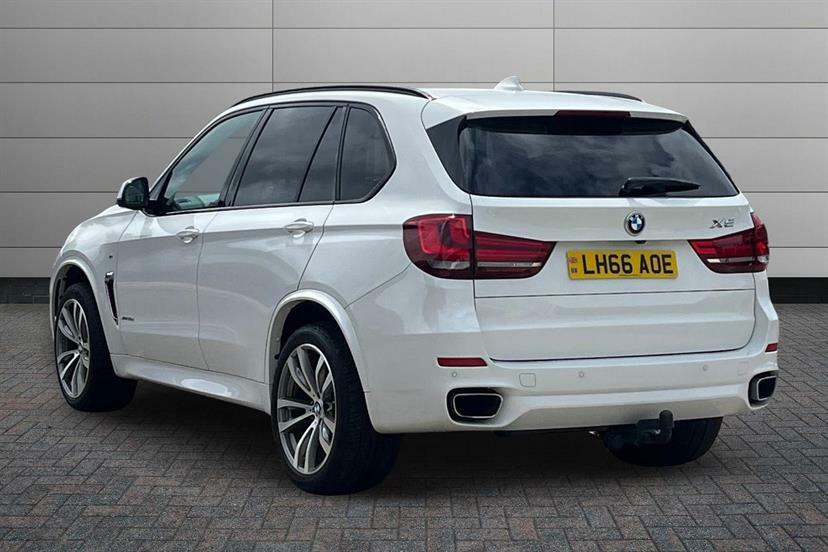 BMW X5 Xdrive30d M Sport LH66AOE White #3