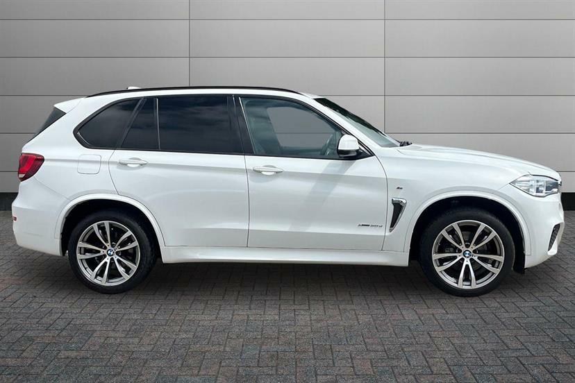 BMW X5 Xdrive30d M Sport LH66AOE White #4