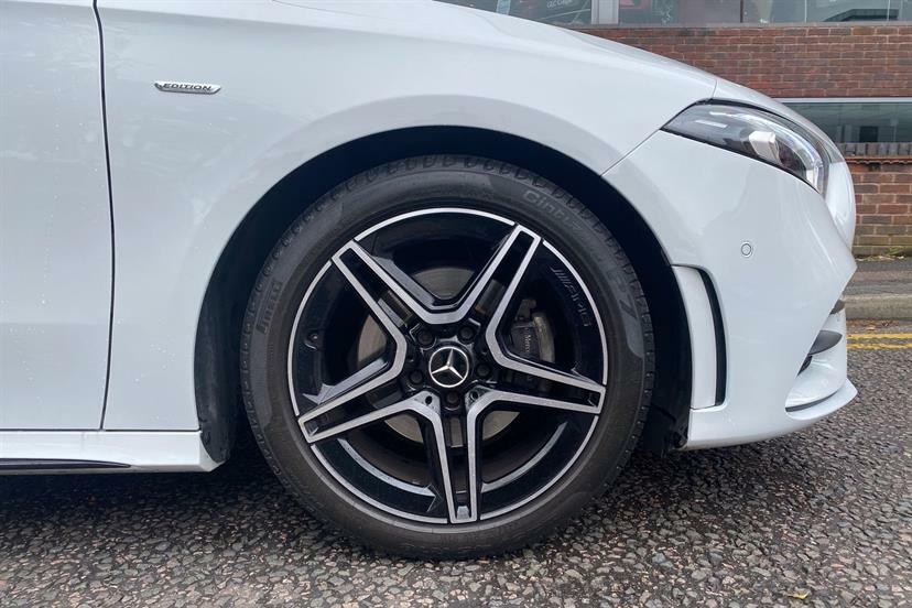Mercedes-Benz A Class A200 Amg Line Premium Edition WA22TSV White #4