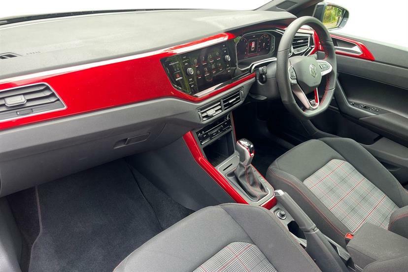 Volkswagen Polo 2.0 Tsi Gti Dsg MH75NYC Black #2