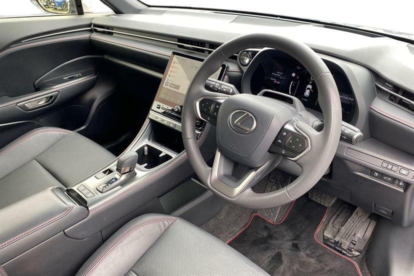 Lexus LBX 1.5 Premium Plus E-cvt GX74ZHP Grey #6