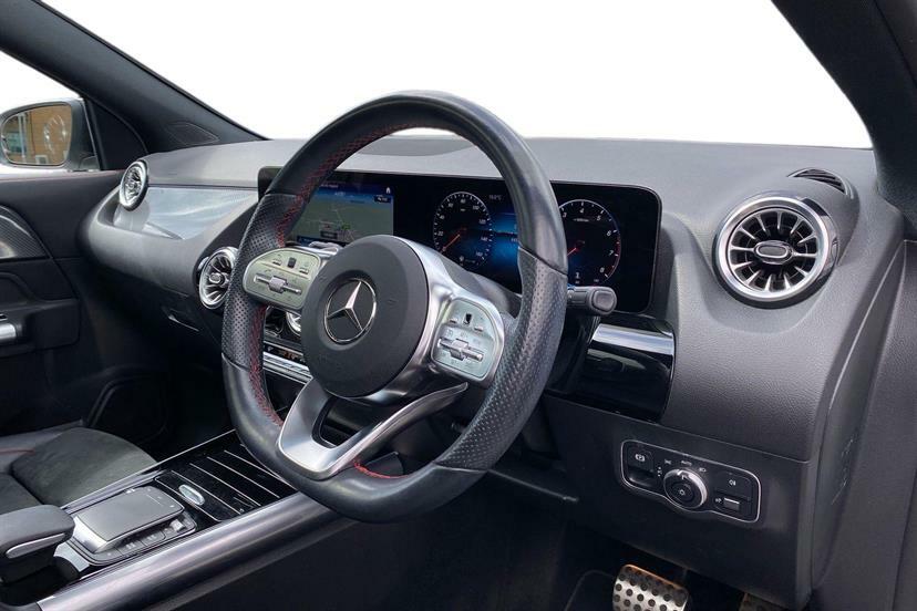 Mercedes-Benz GLA Class 200 Amg Line Premium Plus Night Ed OE23LCG White #5