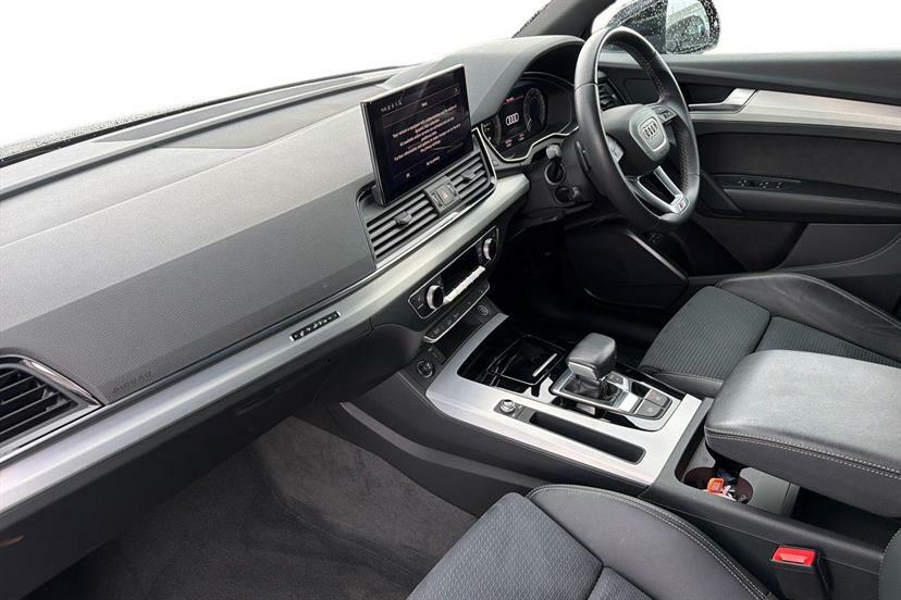Audi Q5 50 Tfsi E Quattro S Line S Tronic Black #2