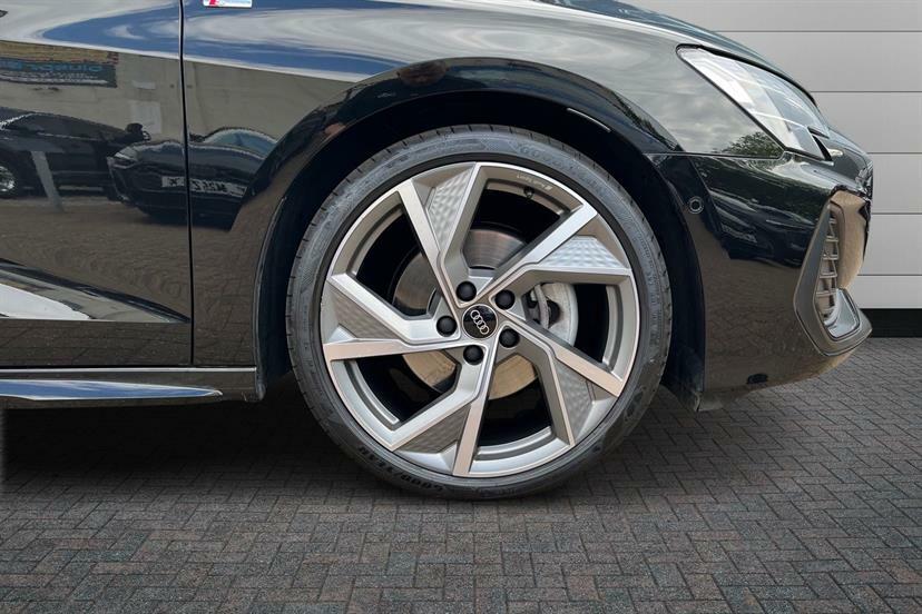 Audi A3 1.5 Tfsi 150 Black Ed S Tronic Tech Pack LS75UMR Black #5