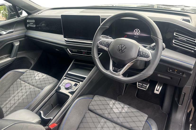 Volkswagen Tiguan 1.5 Etsi 150 R-line Dsg EA75VHK Black #6