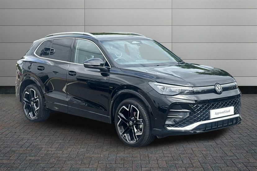 Volkswagen Tiguan 1.5 Etsi 150 R-line Dsg Black