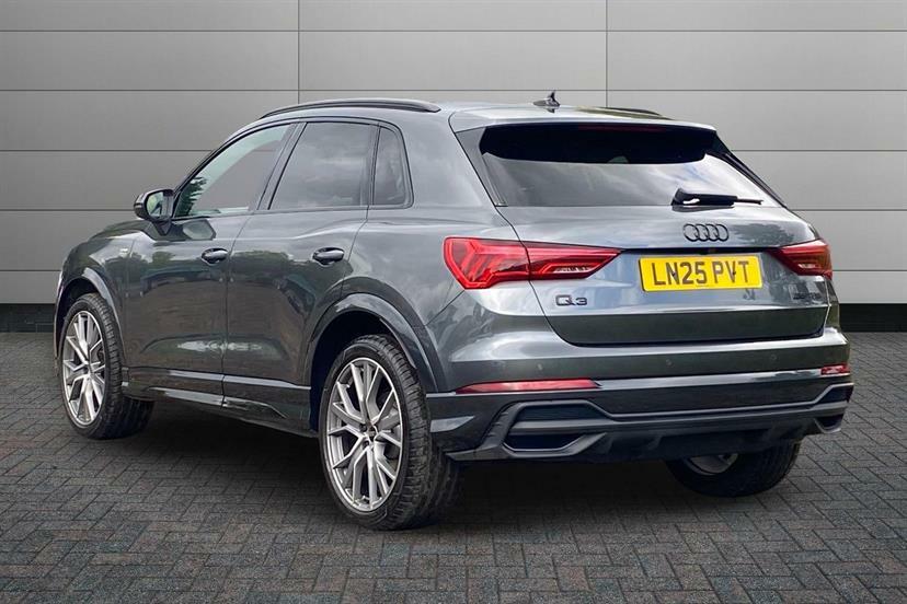 Audi Q3 35 Tfsi Black Edition S Tronic Tech Pack LN25PVT Grey #3