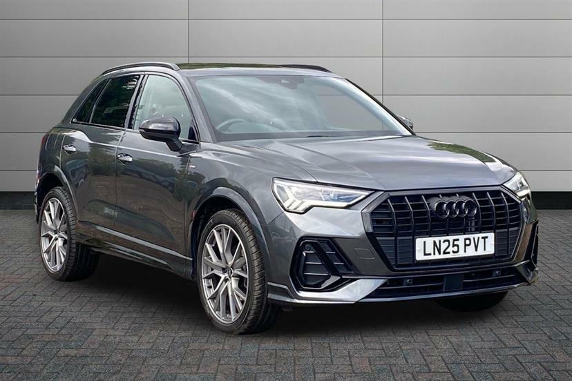 Audi Q3 35 Tfsi Black Edition S Tronic Tech Pack Grey