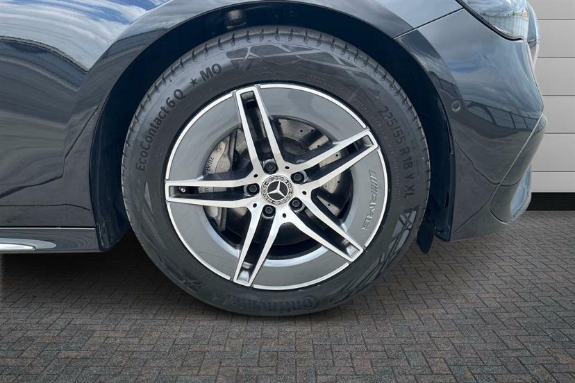 Mercedes-Benz E Class E200 Amg Line 9G-tronic KX25YVL Black #4