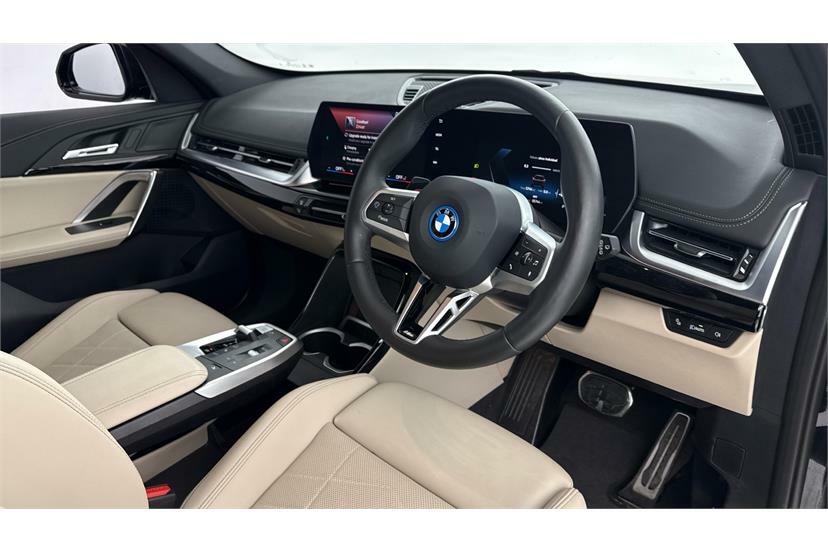 BMW iX1 150Kw Edrive20 M Sport 65Kwh YG75RUC Black #6