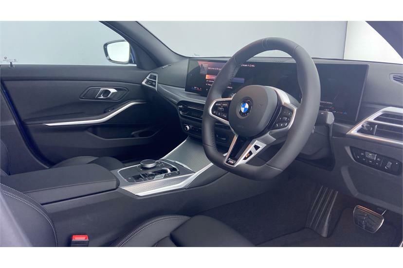 BMW 3 Series 320I M Sport Step FV26NKJ Blue #6