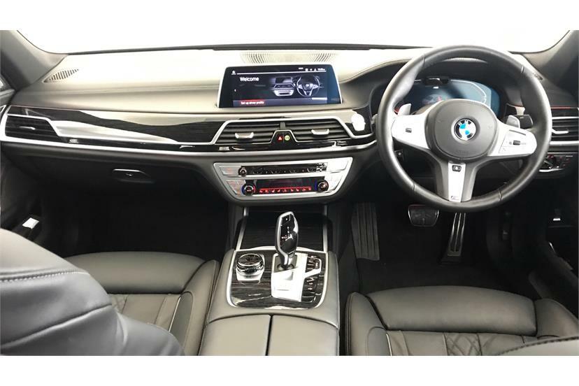 BMW 7 Series 740Li M Sport Black #4