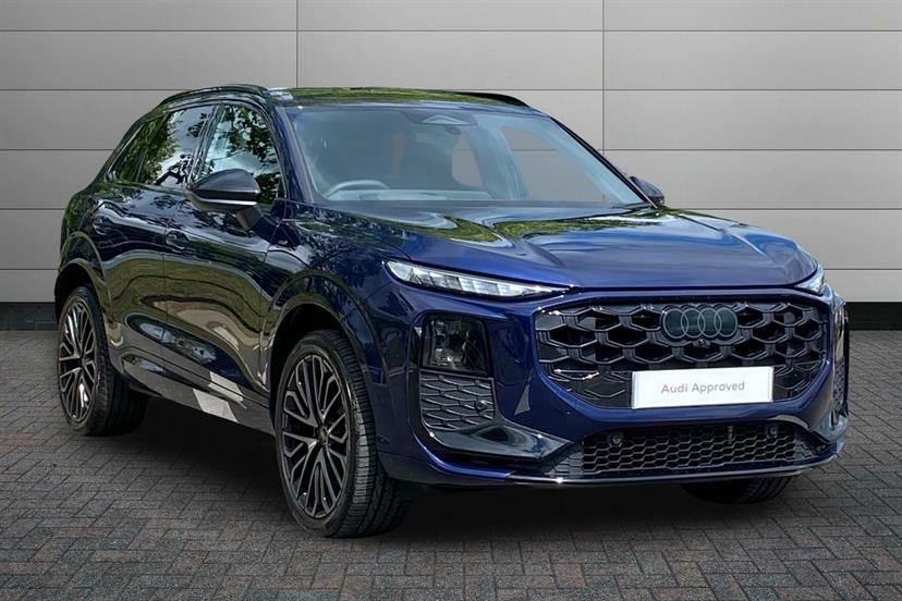 Audi Q3 1.5 E-hybrid Edition 1 S Tronic Soundvision Blue