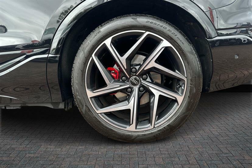 Audi Q6 E-Tron 225Kw Performance 100Kwh Edition 1 Sv MV26JRO Black #5
