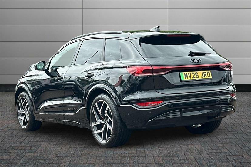 Audi Q6 E-Tron 225Kw Performance 100Kwh Edition 1 Sv MV26JRO Black #3