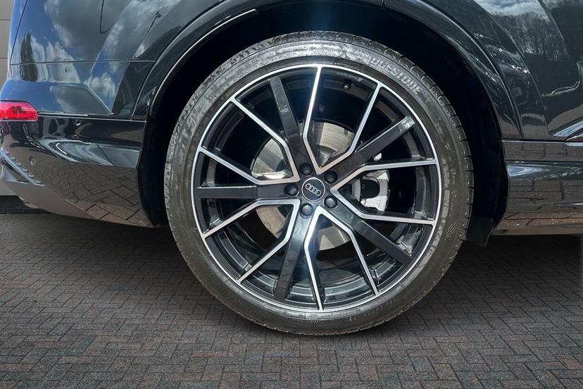 Audi Q7 3.0 Tdi Quattro 231 Black Edition Tiptronic MV26JVL Black #5