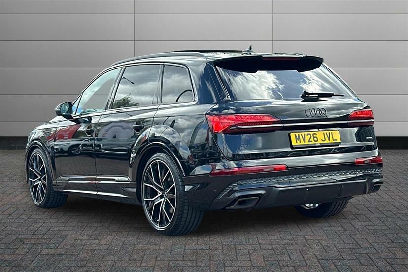Audi Q7 3.0 Tdi Quattro 231 Black Edition Tiptronic MV26JVL Black #3