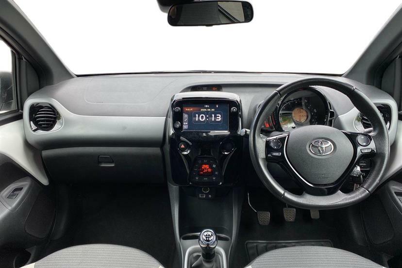 Toyota Aygo 1.0 Vvt-i X-trend Tss FN71USM White #5