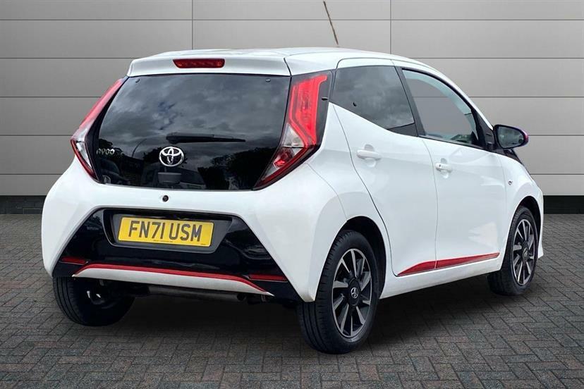 Toyota Aygo 1.0 Vvt-i X-trend Tss FN71USM White #2