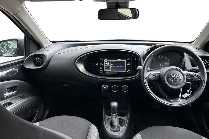 Toyota Aygo X 1.0 Vvt-i Pure GV23HZG Black #5