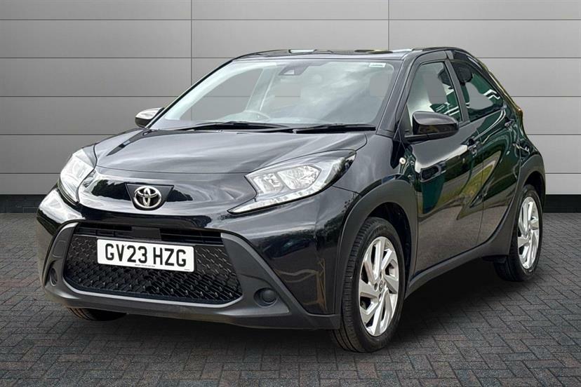 Toyota Aygo X 1.0 Vvt-i Pure GV23HZG Black #3