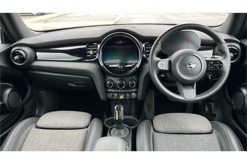 Mini Hatch 135Kw Cooper S Level 2 33Kwh SP23LDZ Silver #4