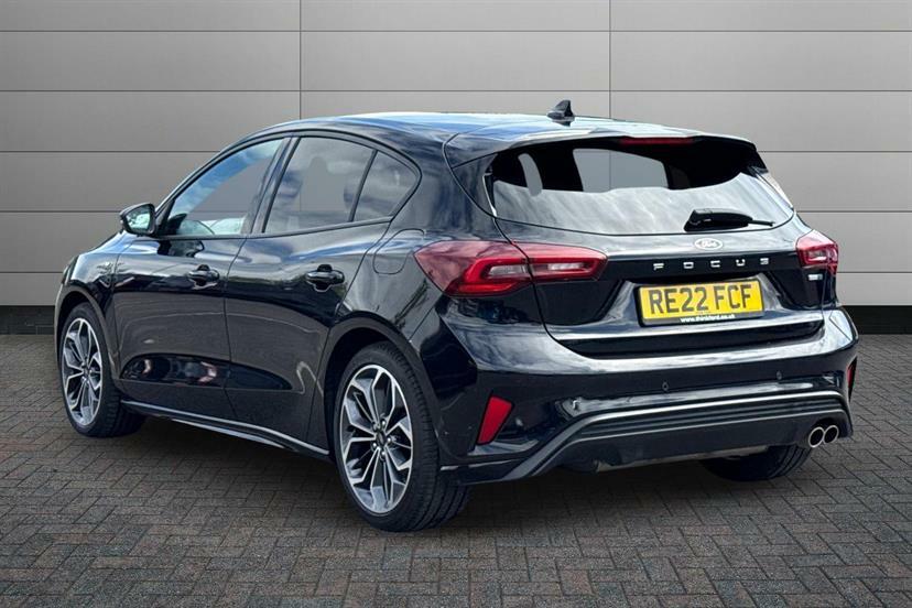 Ford Focus 1.0 Ecoboost Hybrid Mhev 155 St-line Vignale RE22FCF Black #3