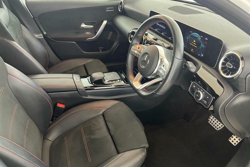 Mercedes-Benz A Class A200 Amg Line Executive LR20ZBL White #5