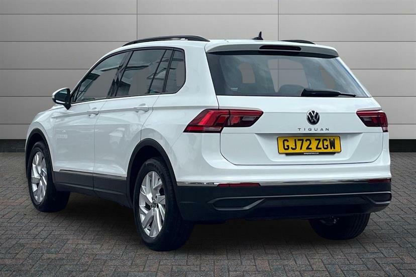 Volkswagen Tiguan 1.5 Tsi 150 Life GJ72ZGW White #3