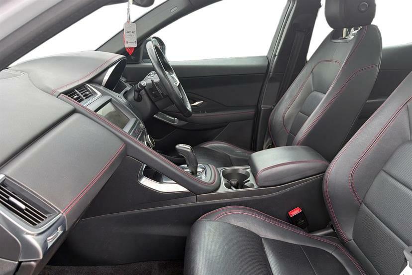 Jaguar E-Pace 2.0 200 Chequered Flag Edition PL21DBU White #3