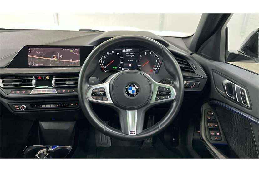 BMW 1 Series 118I 136 M Sport Step EO70CKU White #5