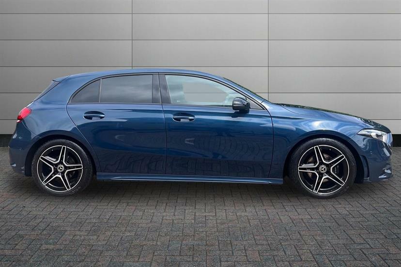 Mercedes-Benz A Class A180 Amg Line Executive AE72NLX Blue #3