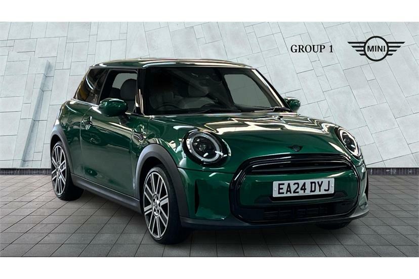 Mini Hatch 1.5 Cooper Exclusive Green