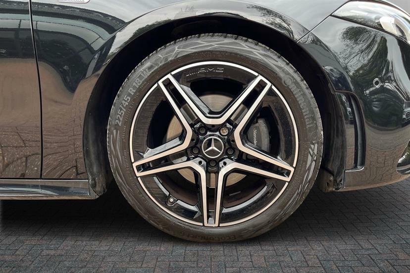 Mercedes-Benz A Class A180 Amg Line Executive Edition ET22MME Black #4