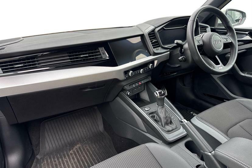 Audi A1 25 Tfsi S Line S Tronic Silver #2
