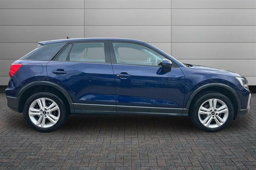 Audi Q2 35 Tfsi Sport S Tronic Tech LP73OHR Blue #4