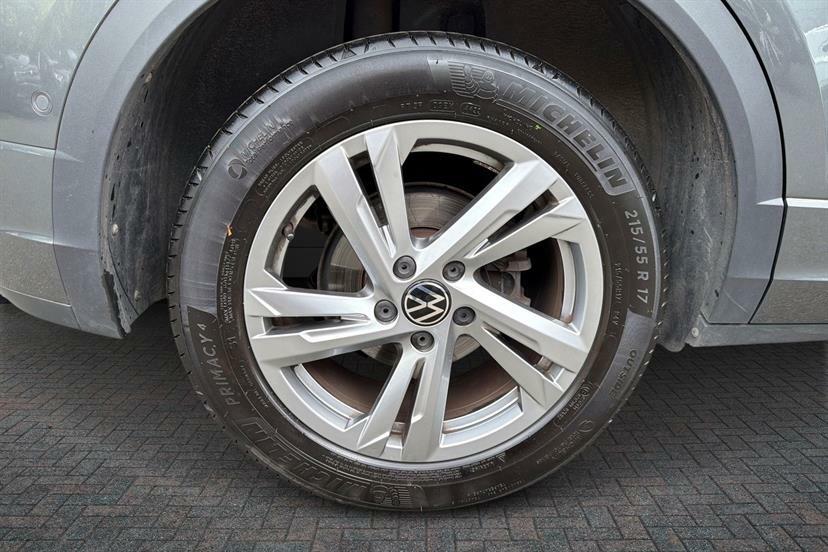 Volkswagen T-Roc 2.0 Tsi 4Motion R-line Dsg Grey #5
