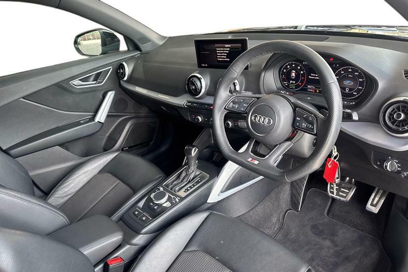 Audi Q2 35 Tfsi Black Edition S Tronic Cs RY23LKA Black #6