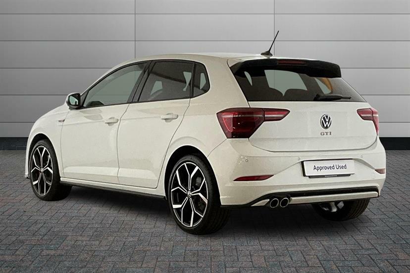 Volkswagen Polo 2.0 Tsi Gti Dsg MH75JJZ White #3