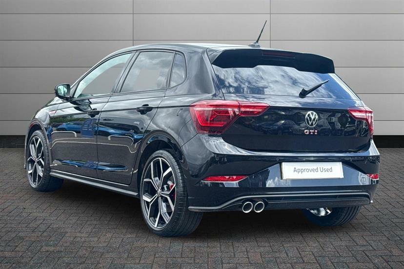 Volkswagen Polo 2.0 Tsi Gti Dsg Black #3