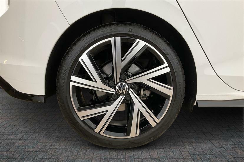 Volkswagen Golf 1.5 Etsi 150 R-line Dsg White #5