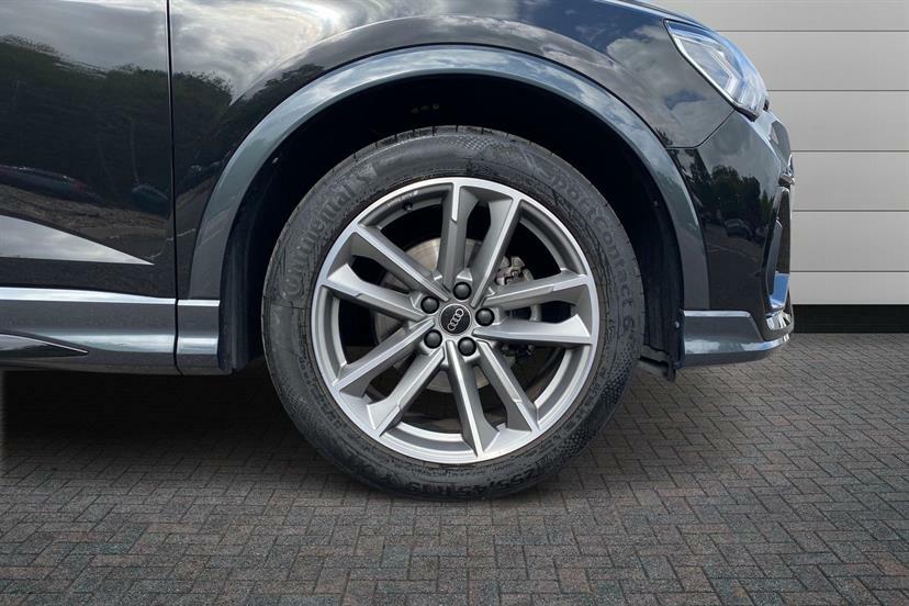 Audi Q3 35 Tfsi Black Edition WU23NHP Black #5